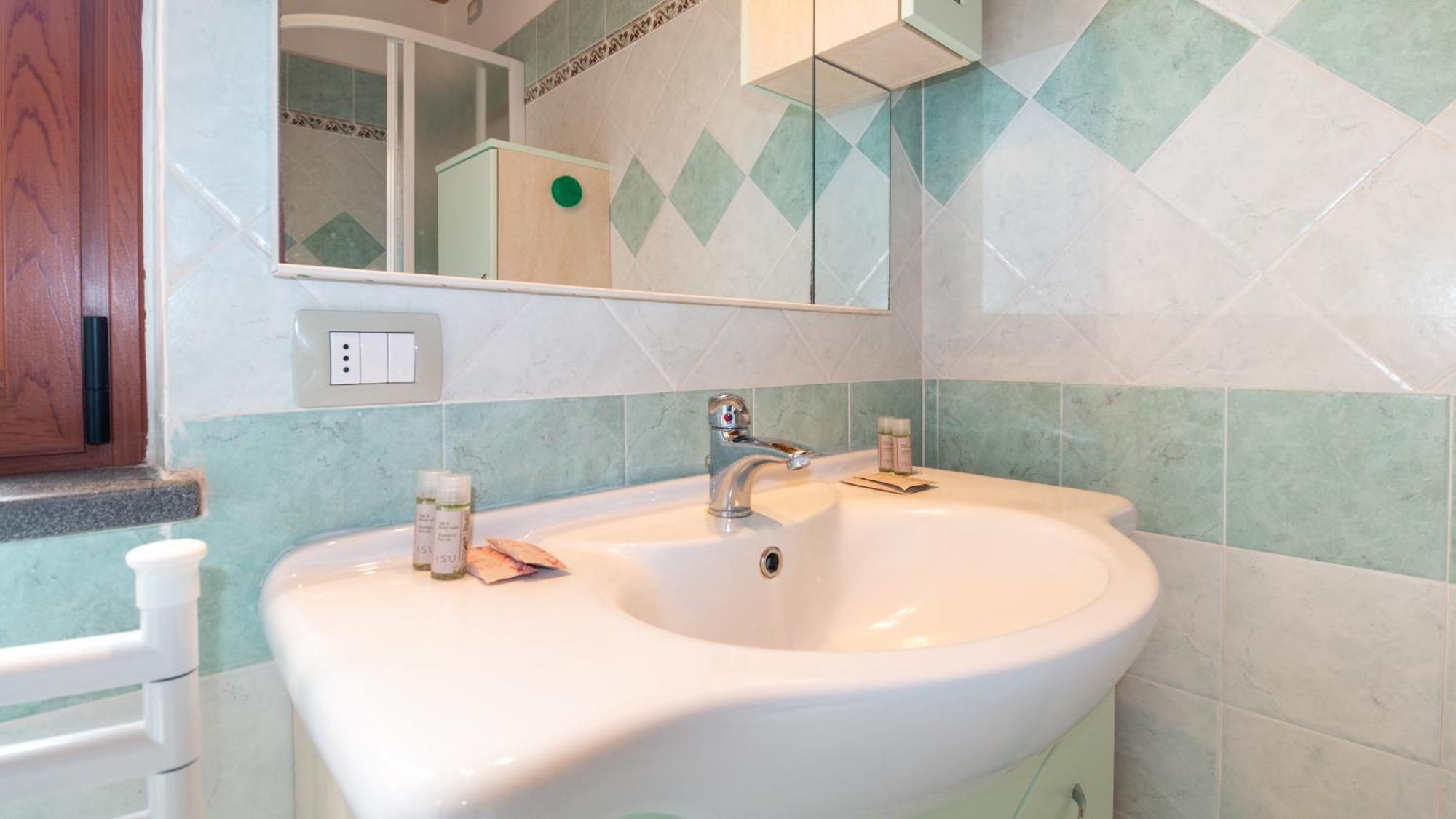 Sardinianworld - Residenza Le Vigne-panoramic Terrace Apartment S'archittu Cuglieri